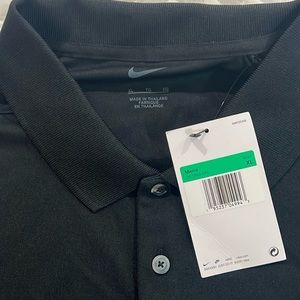 Men’s NWT Nike shirt